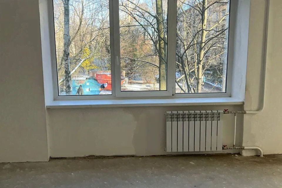 Продам трехкомнатную квартиру 56.8 м² этаж 2/12 город Санкт-Петербург проспект Дачный 36/7 Кировский-3