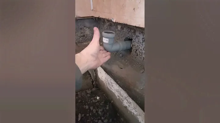 Слив из раковины на даче на улицу, своими руками.