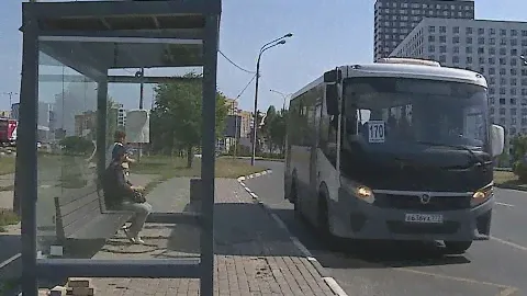 Социальная карта не прокатит. На каких автобусах по-прежнему принимают оплату только наличными?