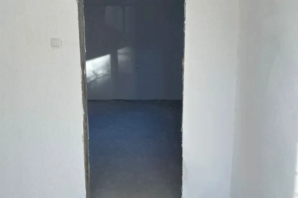 Продам трехкомнатную квартиру 56.8 м² этаж 2/12 город Санкт-Петербург проспект Дачный 36/7 Кировский-2