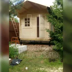 Маленький дачный домик