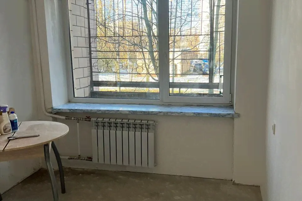 Продам трехкомнатную квартиру 56.8 м² этаж 2/12 город Санкт-Петербург проспект Дачный 36/7 Кировский-4