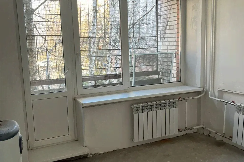 Продам трехкомнатную квартиру 56.8 м² этаж 2/12 город Санкт-Петербург проспект Дачный 36/7 Кировский