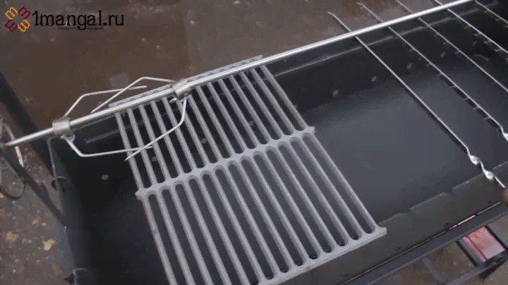 Профессиональный мангал для дачи с крышей ММ18МН