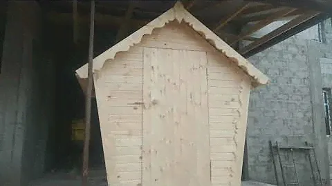 простой дачный уличный туалет